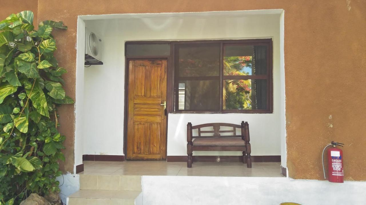 Funky Squids Beach Resort Bagamoyo Εξωτερικό φωτογραφία