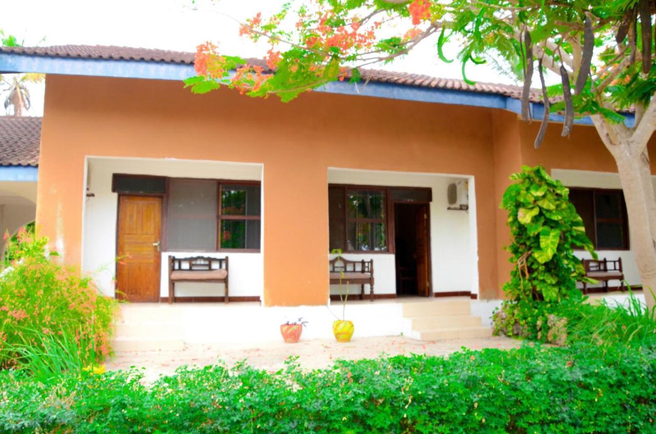 Funky Squids Beach Resort Bagamoyo Εξωτερικό φωτογραφία